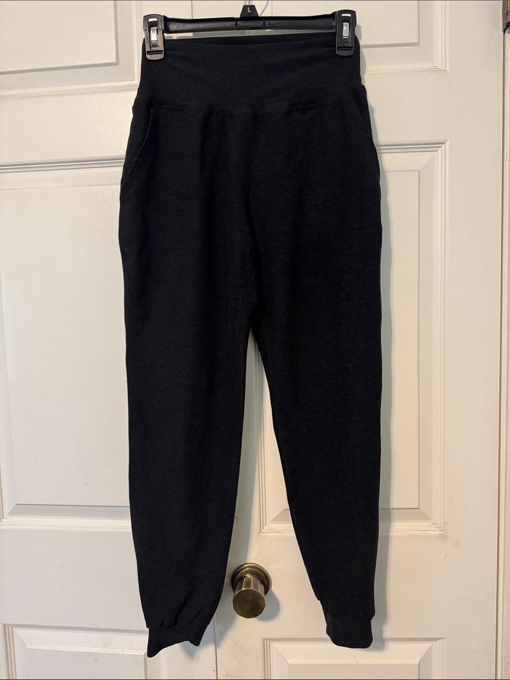 Beyond Yoga Black pants with pockets XS